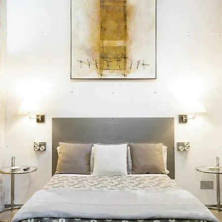 Monkeys Luxury Metaloft Севилья
