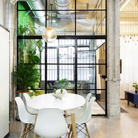 Апартаменты Monkeys Luxury Metaloft *